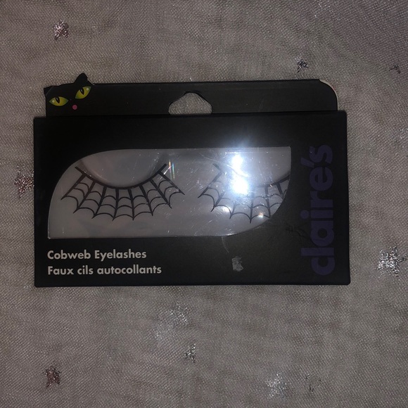 Cobweb Eyelashes 🎃🎃 - Picture 2 of 7